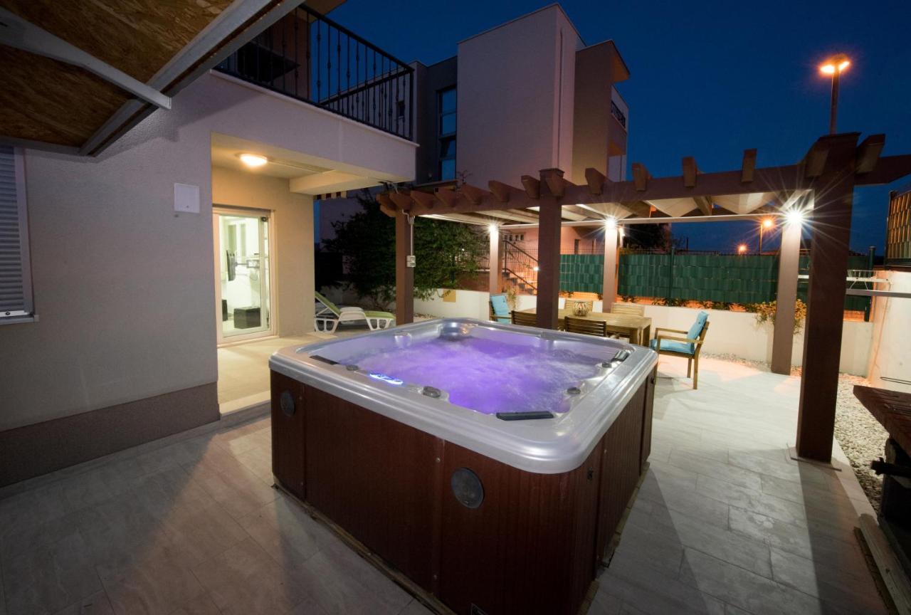 Apartment Miss Tina Trogir Ngoại thất bức ảnh