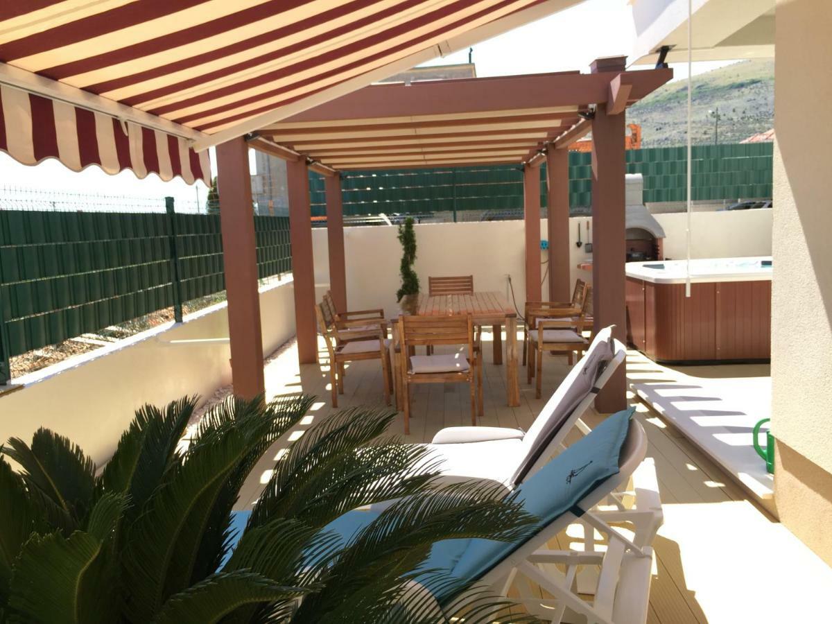 Apartment Miss Tina Trogir Ngoại thất bức ảnh