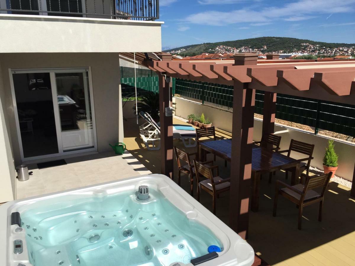 Apartment Miss Tina Trogir Ngoại thất bức ảnh
